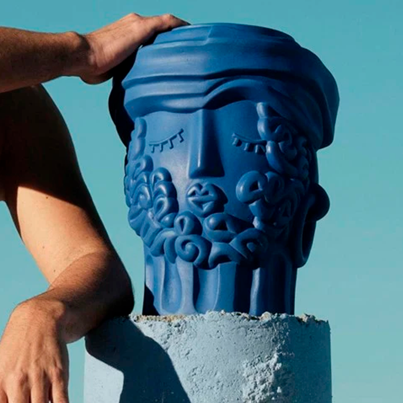 Florero Terracotta Man Azul Seletti