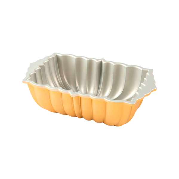 Molde Loaf Classic Fluted Nordic Ware